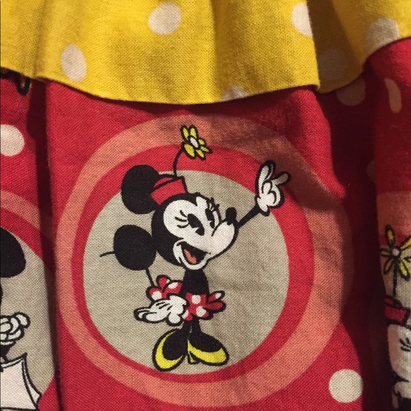 Adult Minnie Mouse Skirt - Picture 3 of 6